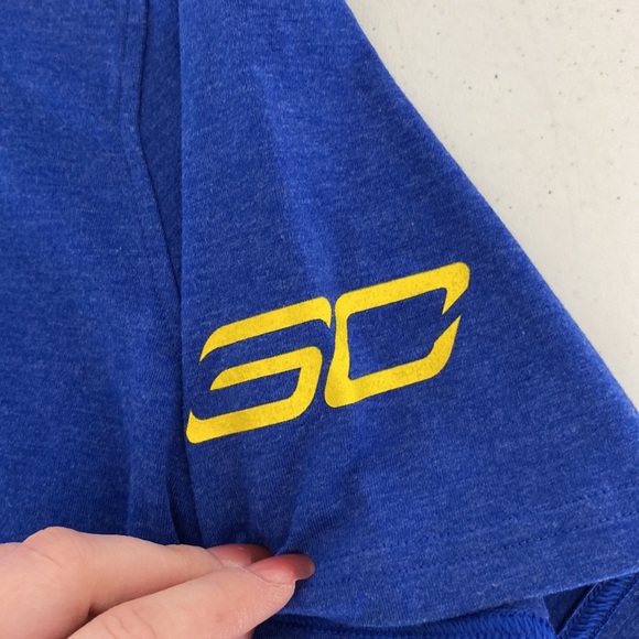 Men’s medium loose fit Steph Curry under Armour T-shirt - Picture 2 of 6